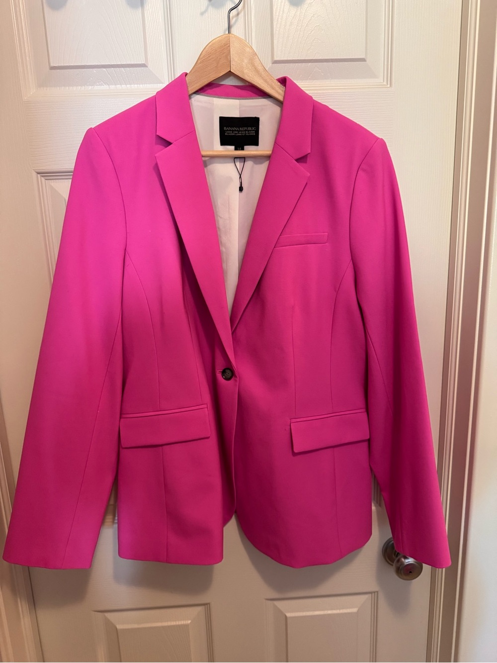 NWT - Banana Republic Women’s lightweight wool suit size 14 with 14 long pants